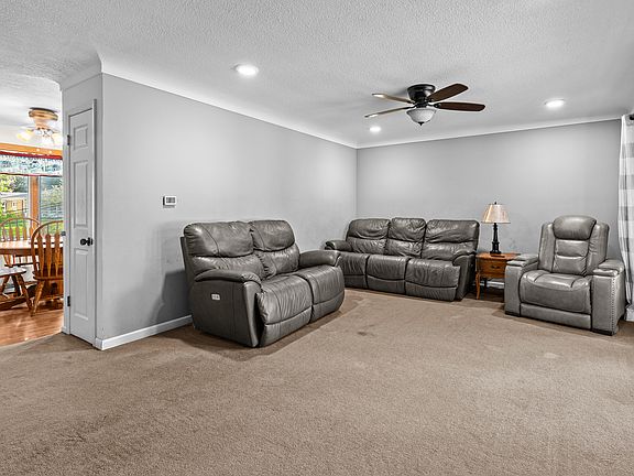 3rd image of 3140 11th Ave