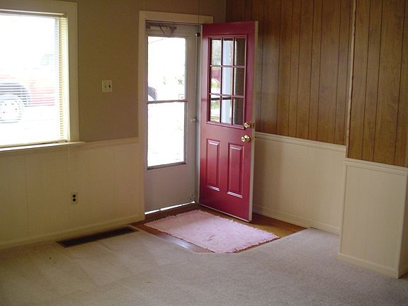 5th image of 608 N Morse Ave