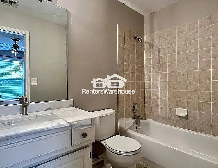 15861 Linden St — Photo 11