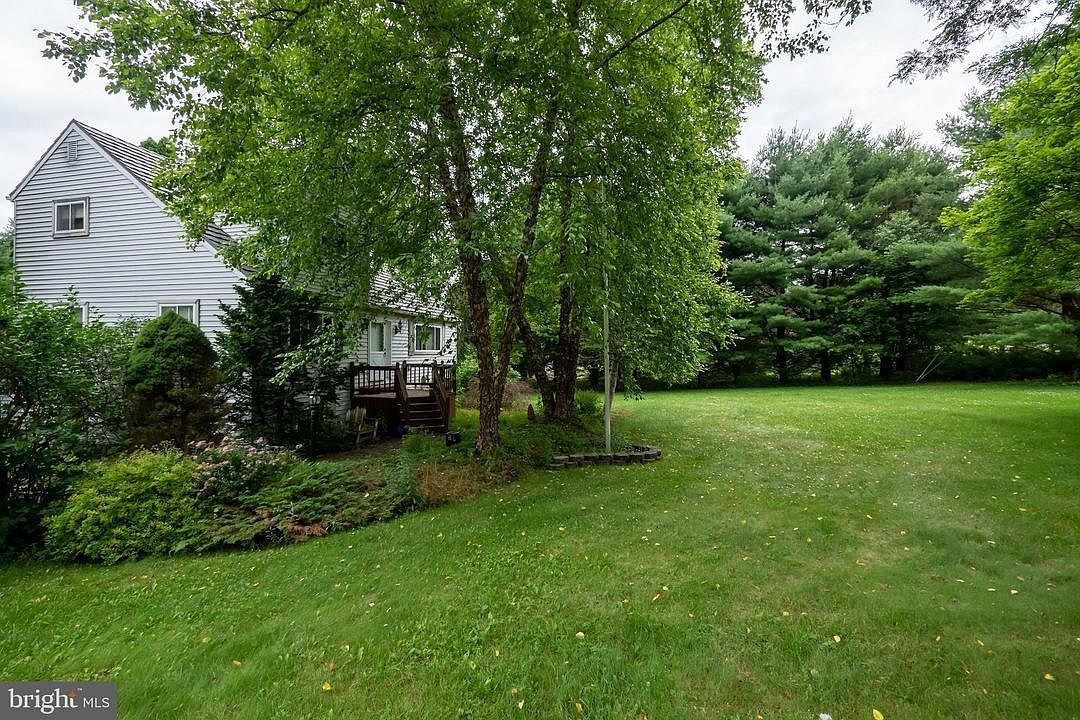 167 Old Stagecoach Rd 1, Gilbert, PA 18331 Zillow