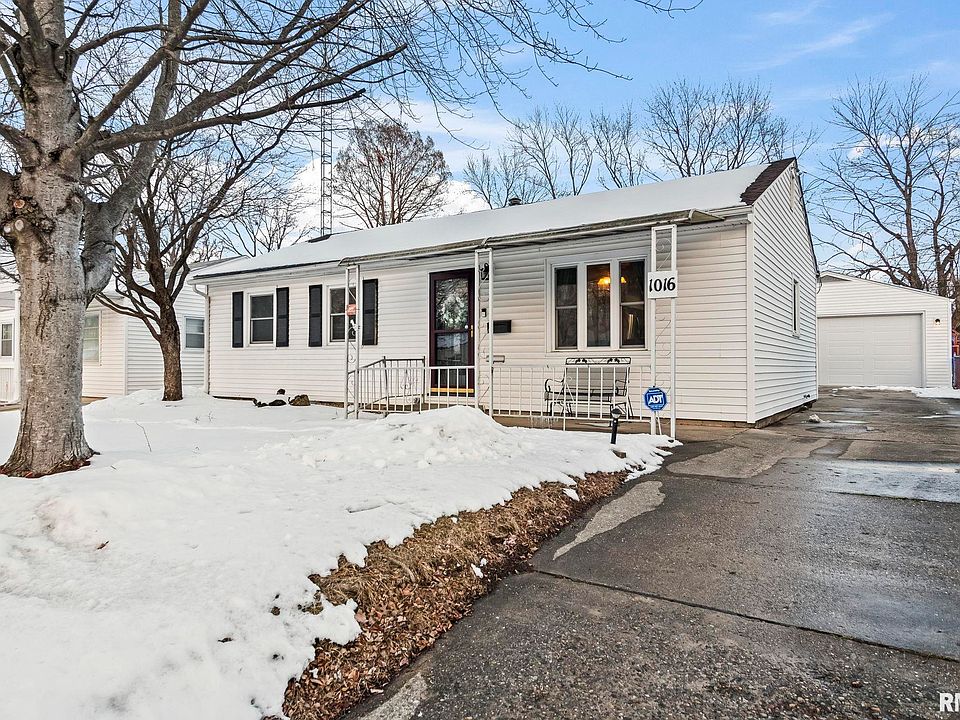 1st image of 1016 Johnson Ln