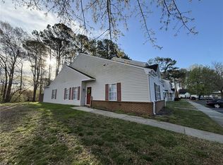 410 Crescent Ct, Yorktown, VA 23693