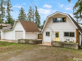 302 Melrose Dr, Camano Island, WA
