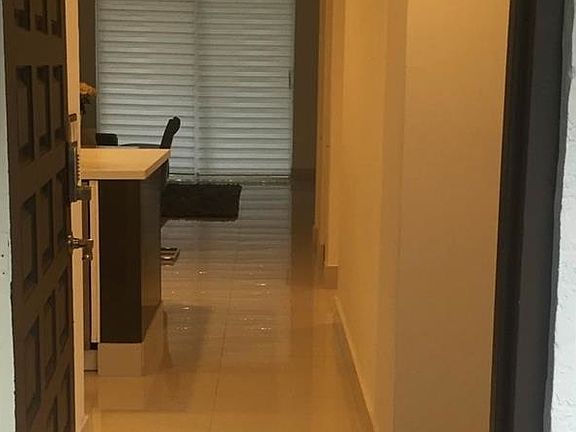 5th image of 777 NE 62nd St APT C308