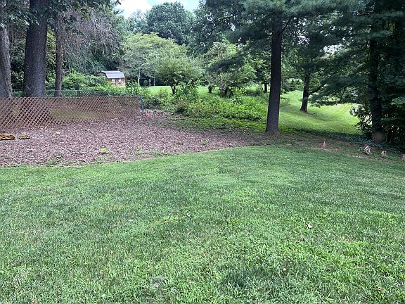 2nd image of 1600 Colonial Ridge Rd
