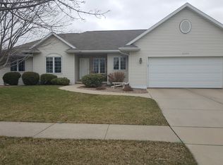 2359 Hopf Ln, De Pere, WI 54115