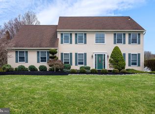 16 Priory Rd, West Windsor, NJ 08550