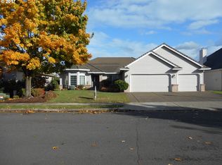 2380 Miller Farm Rd, Woodburn, OR 97071