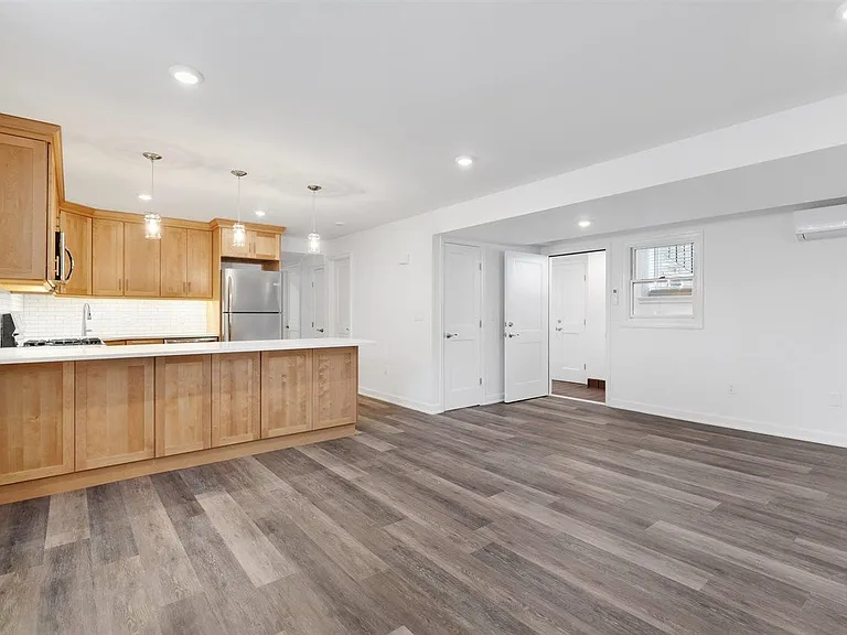 791 Boulevard East 1 #1 — Photo 4