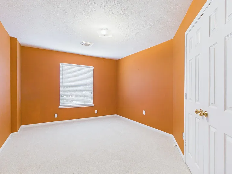 4702 Rolling View Ct — Photo 22