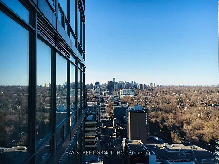 18 Yorkville Ave #2301 — Photo 8