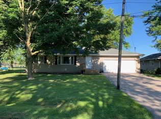 5380 S Wendell Dr, Rochelle, IL 61068