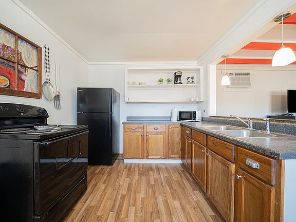 5th image of 2719 S Henderson Blvd