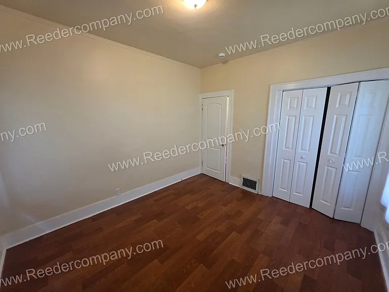 4937 Cedar Ave — Photo 11