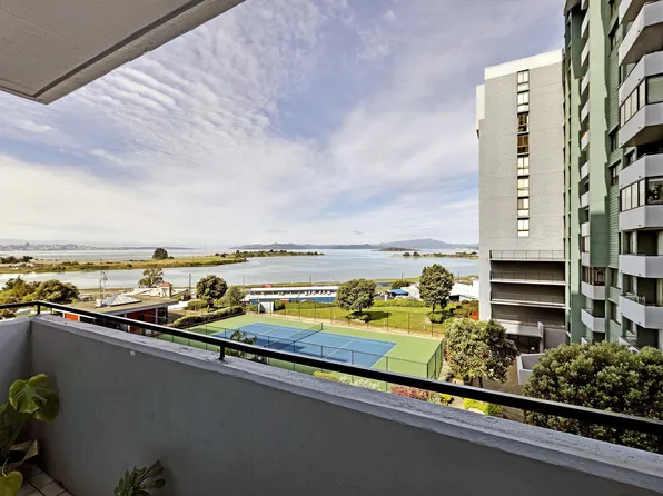 555 Pierce St APT 526, Albany, CA 94706