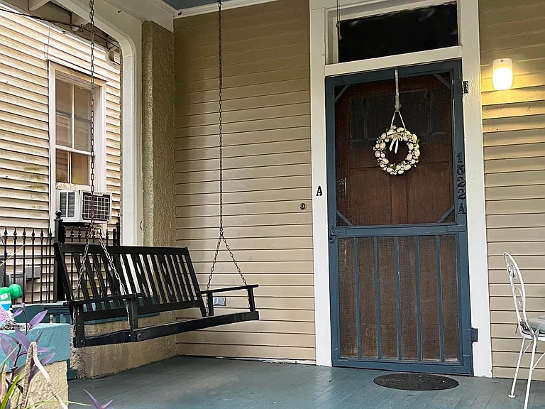 1522 S Carrollton Ave — Photo 2