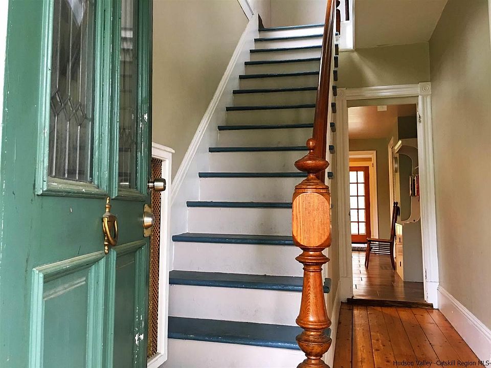 121 Linderman Ave, Kingston, NY 12401 Zillow