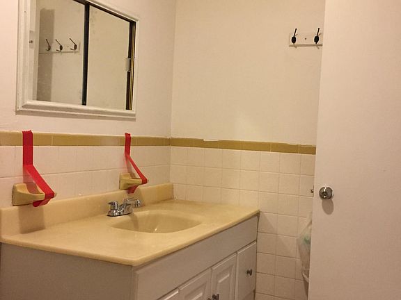 5th image of 6918 43rd Ave APT 3F
