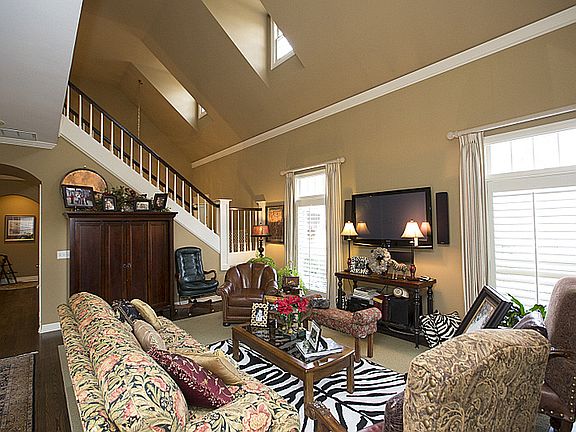 Vaulted ceiling living room