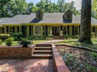 1541 Cheatham Hill Rd SW, Marietta, GA 30064