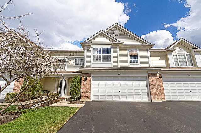1st image of 929 Waterford Ln