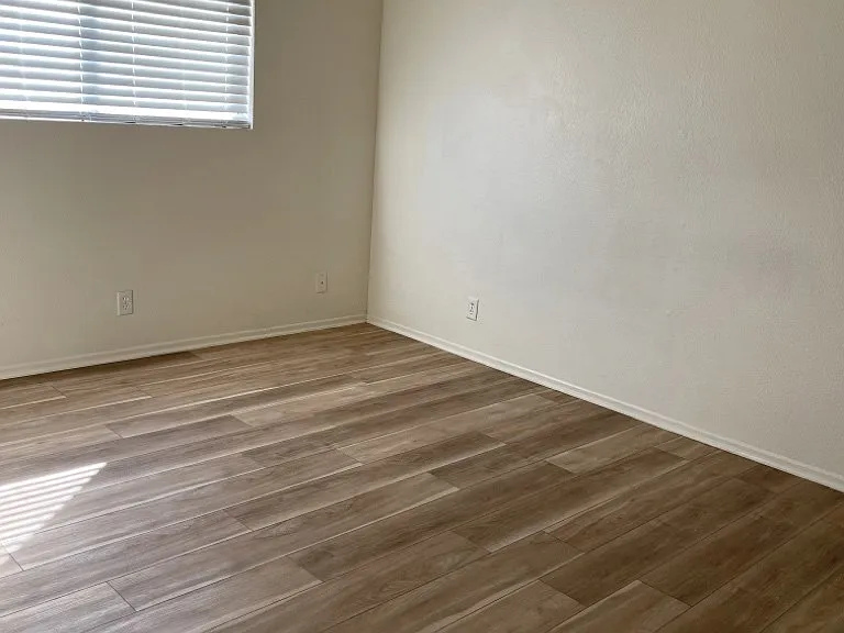 13757 Greenwood Pl #2 — Photo 15