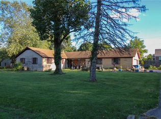 8823 Maple Hill Dr, Indianapolis, IN 46239
