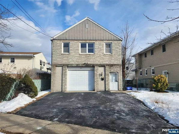 387 Broughton Ave, Bloomfield, NJ 07003