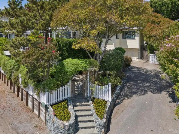 115 Oak Dr, San Rafael, CA 94901
