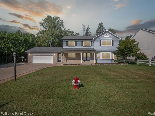 52815 Belle Vernon Dr, Shelby Township, MI 48316