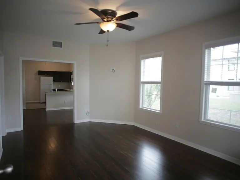 78 Riberia St — Photo 3