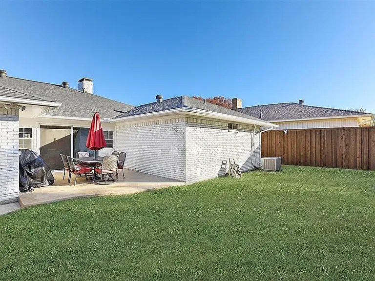 9262 Whitehurst Dr — Photo 13