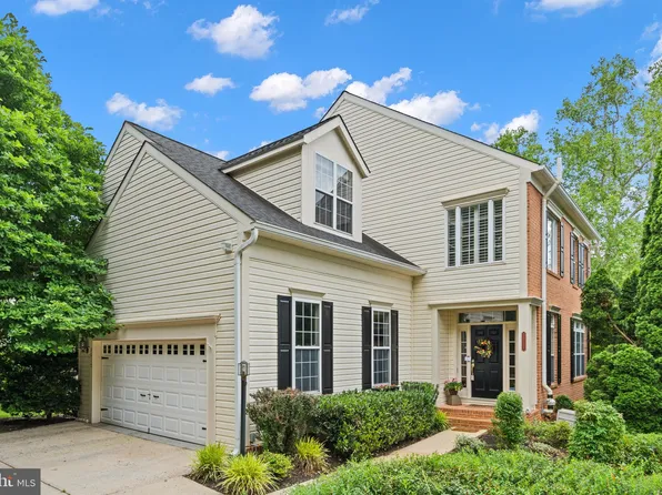 3017 Rosemoor Ln, Fairfax, VA 22031