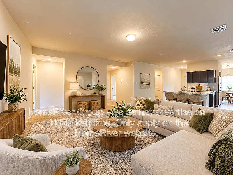 3 bed, 2.0 bath, 1650 sqft, $1,995 — Photo 2
