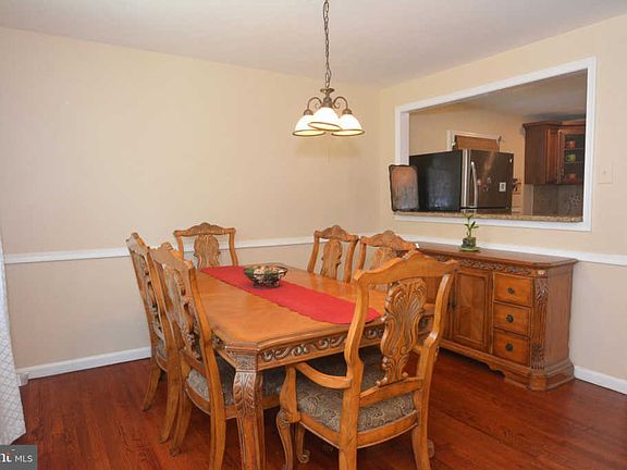 4th image of 13826 Greenwood Dr