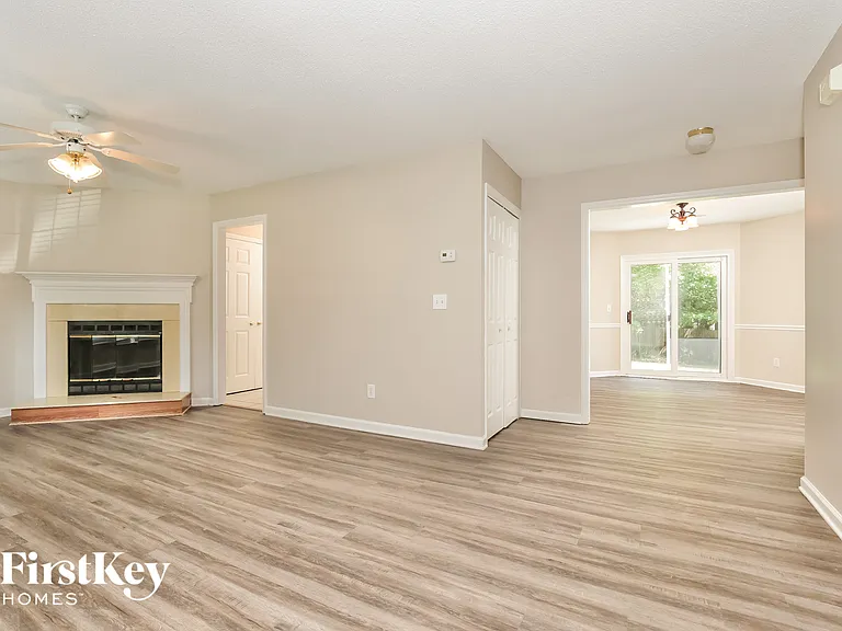 1503 Glenn Meade Dr — Photo 3