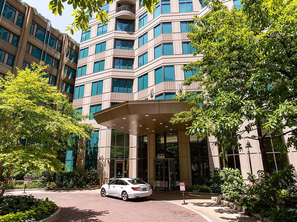 1st image of 400 N Lasalle St #907