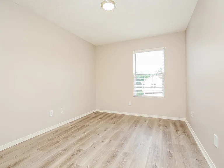 807 General Barksdale Dr — Photo 14