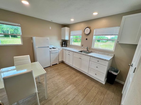 2390 Junior St #B, Orange City, FL 32763