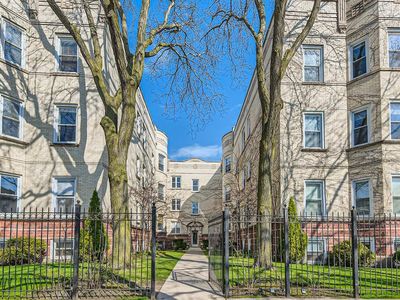 1440 W Carmen Ave #2, Chicago, IL, 60640