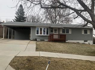 2906 Grandview Dr, Rapid City, SD 57701