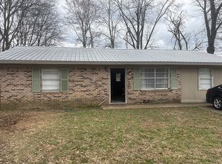 205 Summers St, Walnut Grove, MS 39189