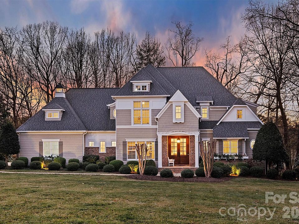 1st image of 127 Heathland Ln