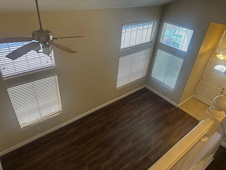 961 Celestine Cir — Photo 18