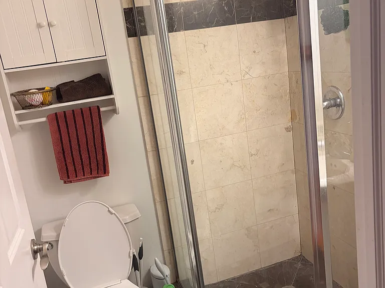 2610 W Iowa St #2 — Photo 4