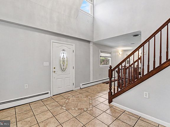 3rd image of 2919 Nelson Ln