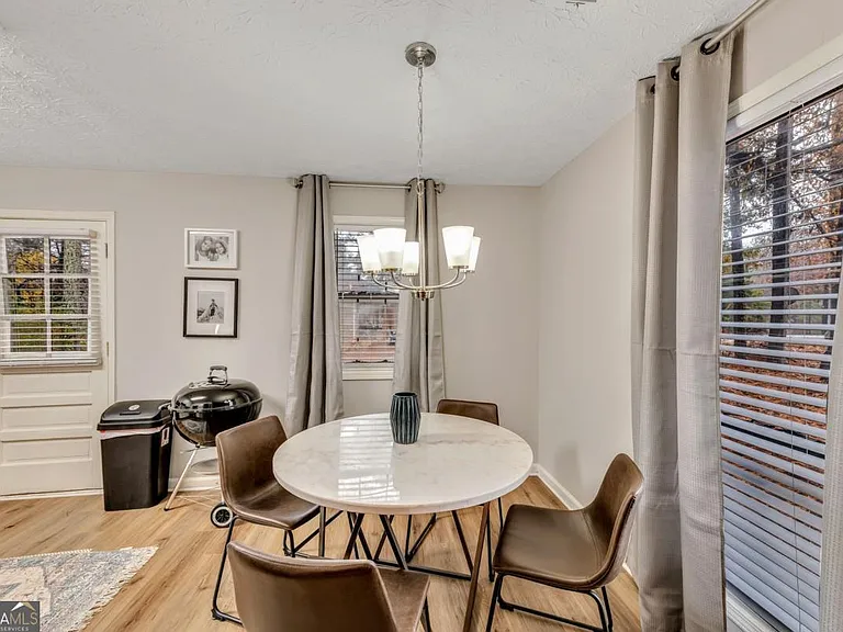 160 Booth Rd SW #B — Photo 6