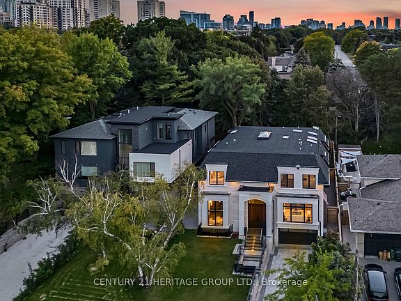 3rd image of 52 Burbank Dr