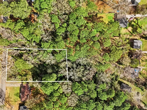 2826 Hedgewood Dr NW, Atlanta, GA 30311