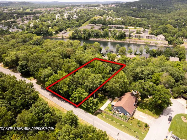 2458 Iowa Colony Road, Hollister, MO 65672